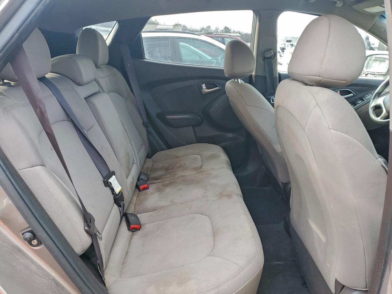 2013 HYUNDAI TUCSON GL photo 11