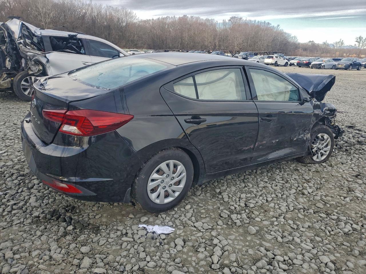 2020 HYUNDAI ELANTRA SE photo 3