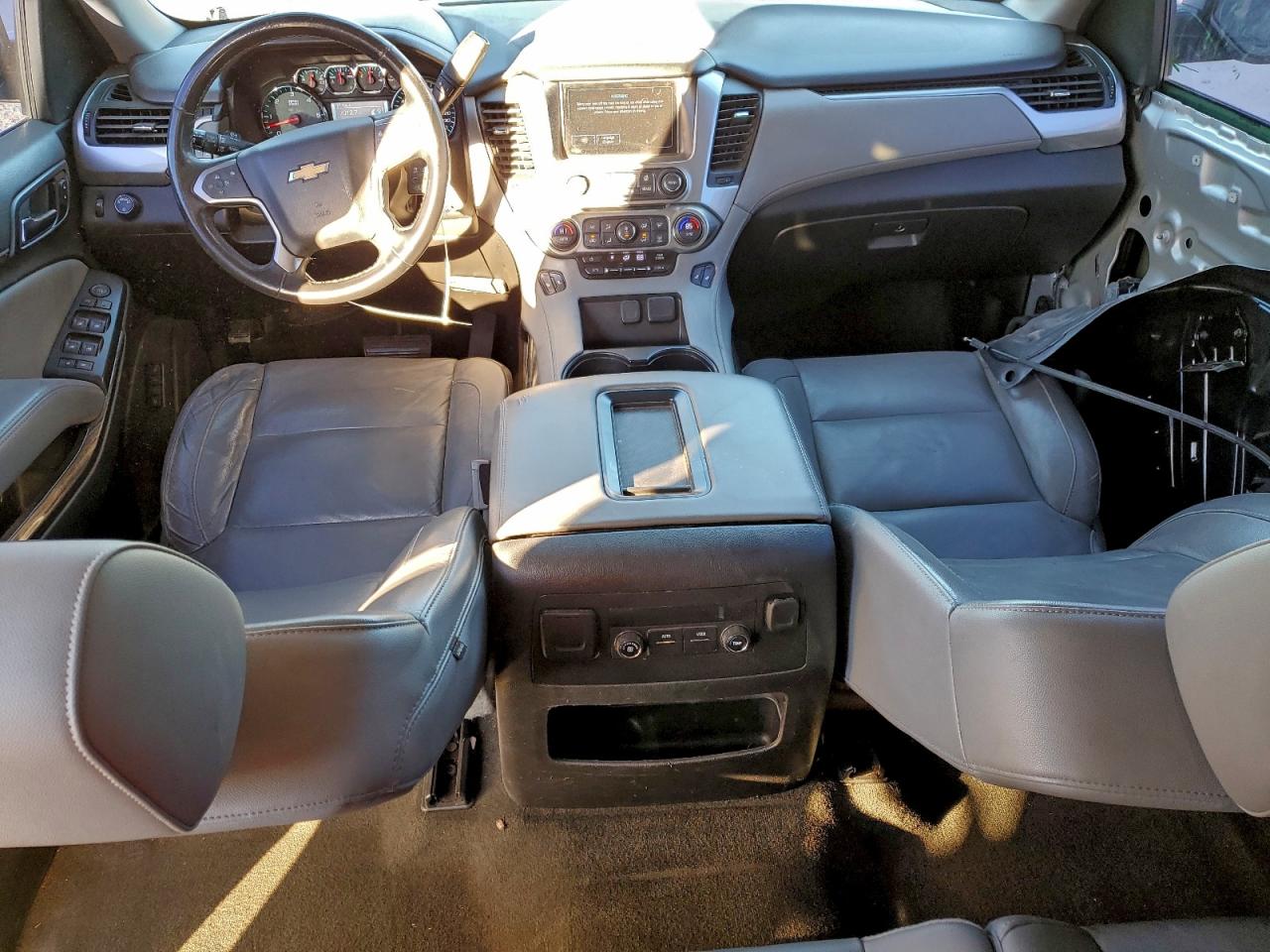2018 CHEVROLET SUBURBAN C1500 LT photo 8
