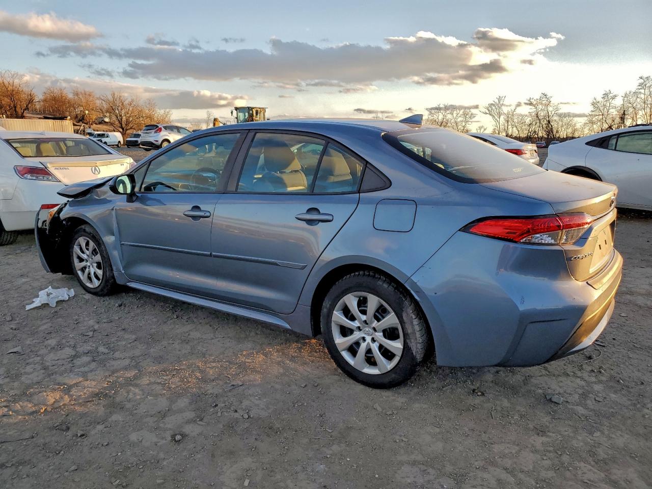 2020 TOYOTA COROLLA LE photo 2