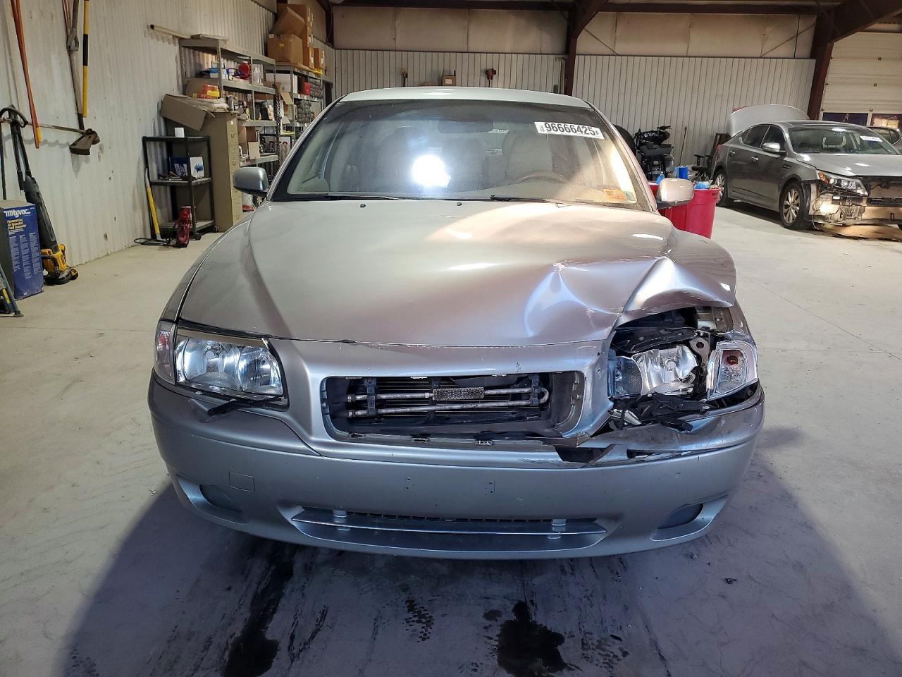 2005 VOLVO S80 2.5T photo 5