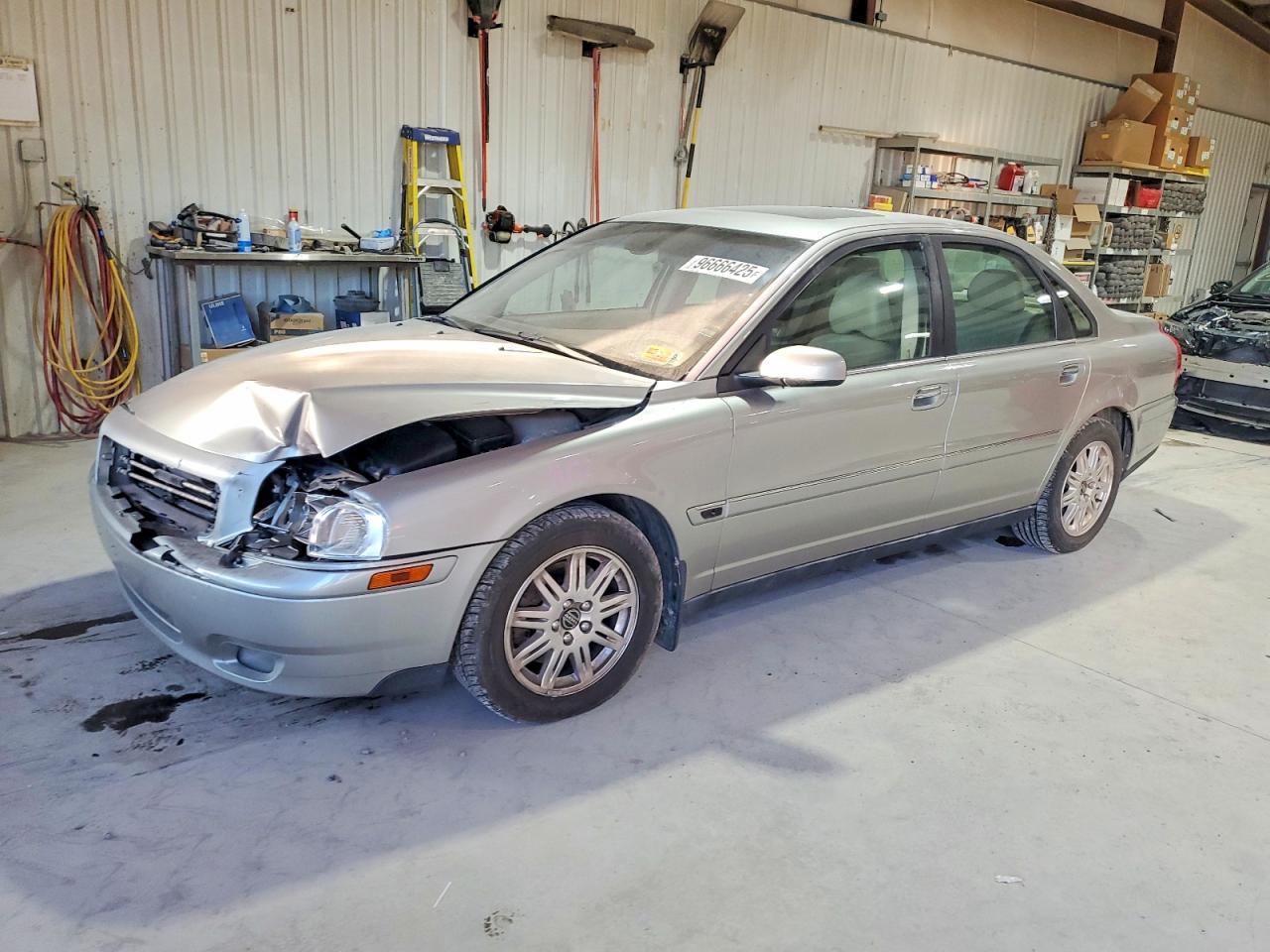 2005 VOLVO S80