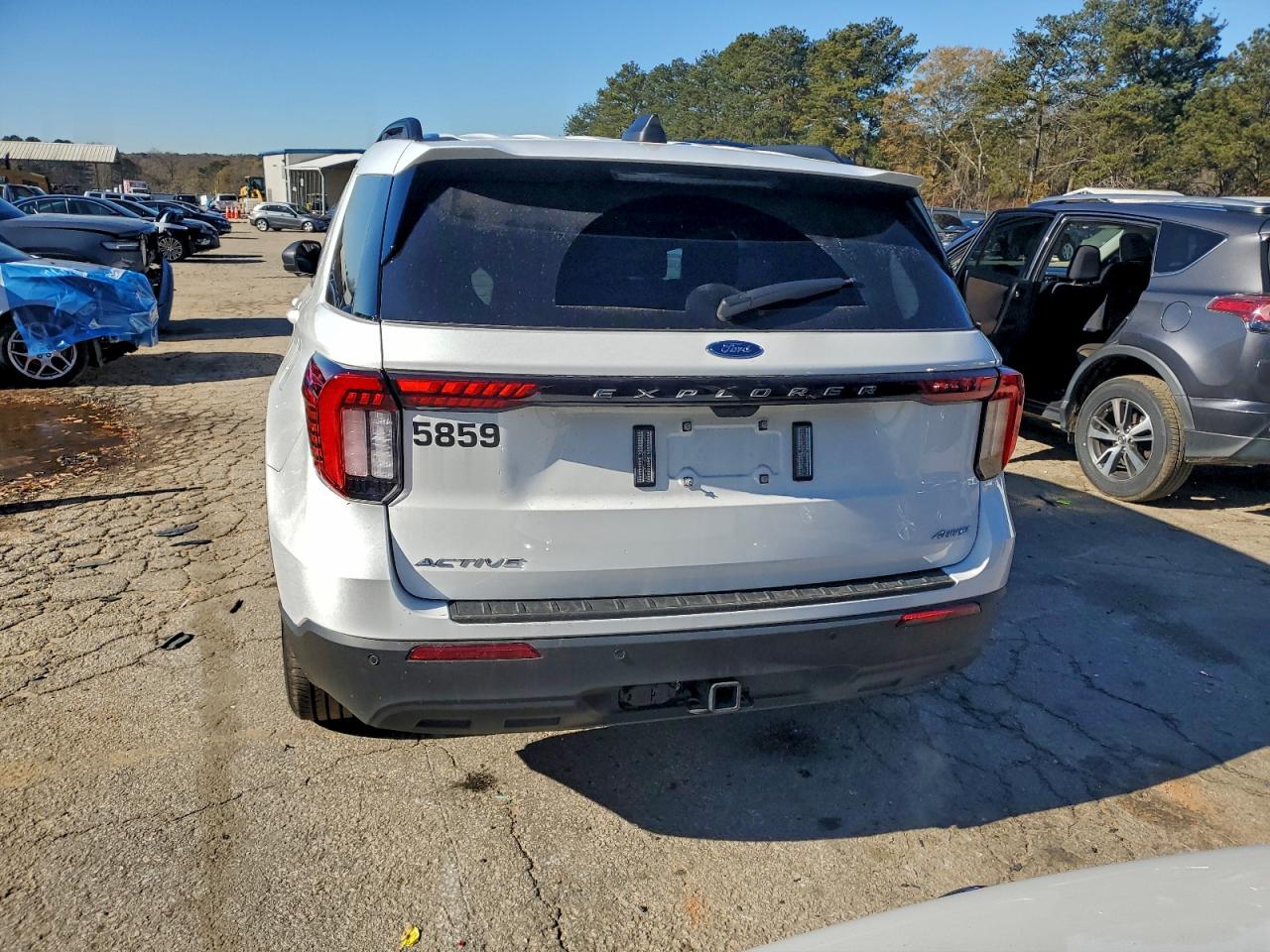 2025 FORD EXPLORER ACTIVE photo 6