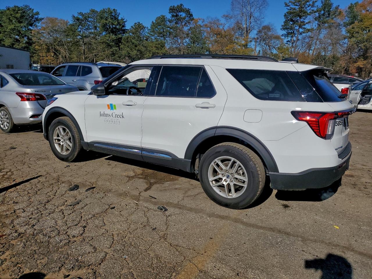 2025 FORD EXPLORER ACTIVE photo 2