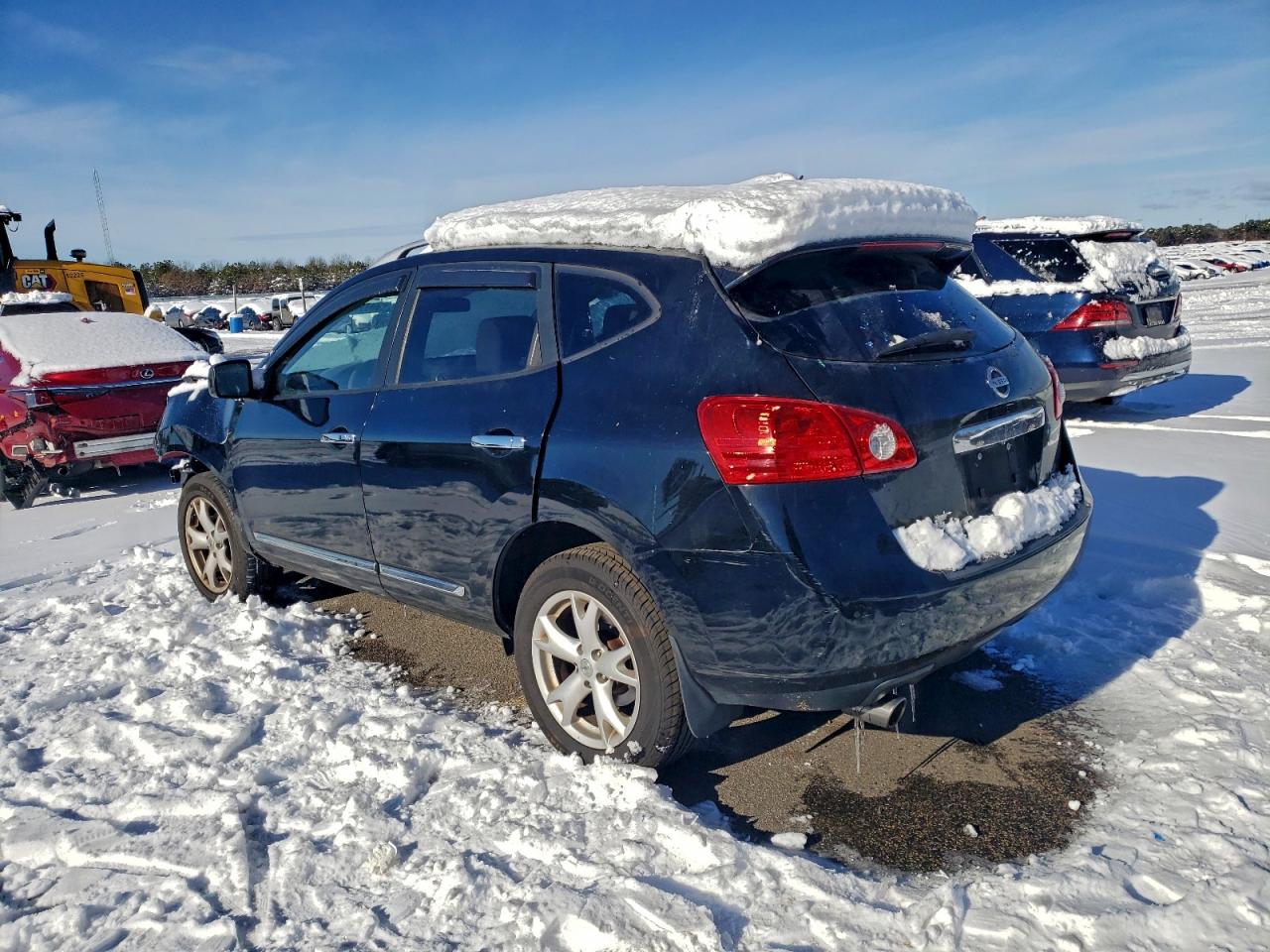 2011 NISSAN ROGUE S photo 2