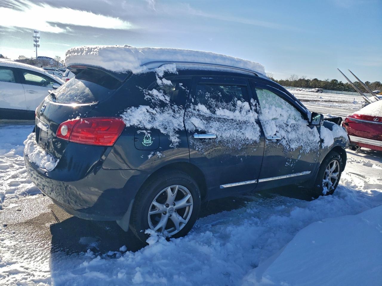 2011 NISSAN ROGUE S photo 3