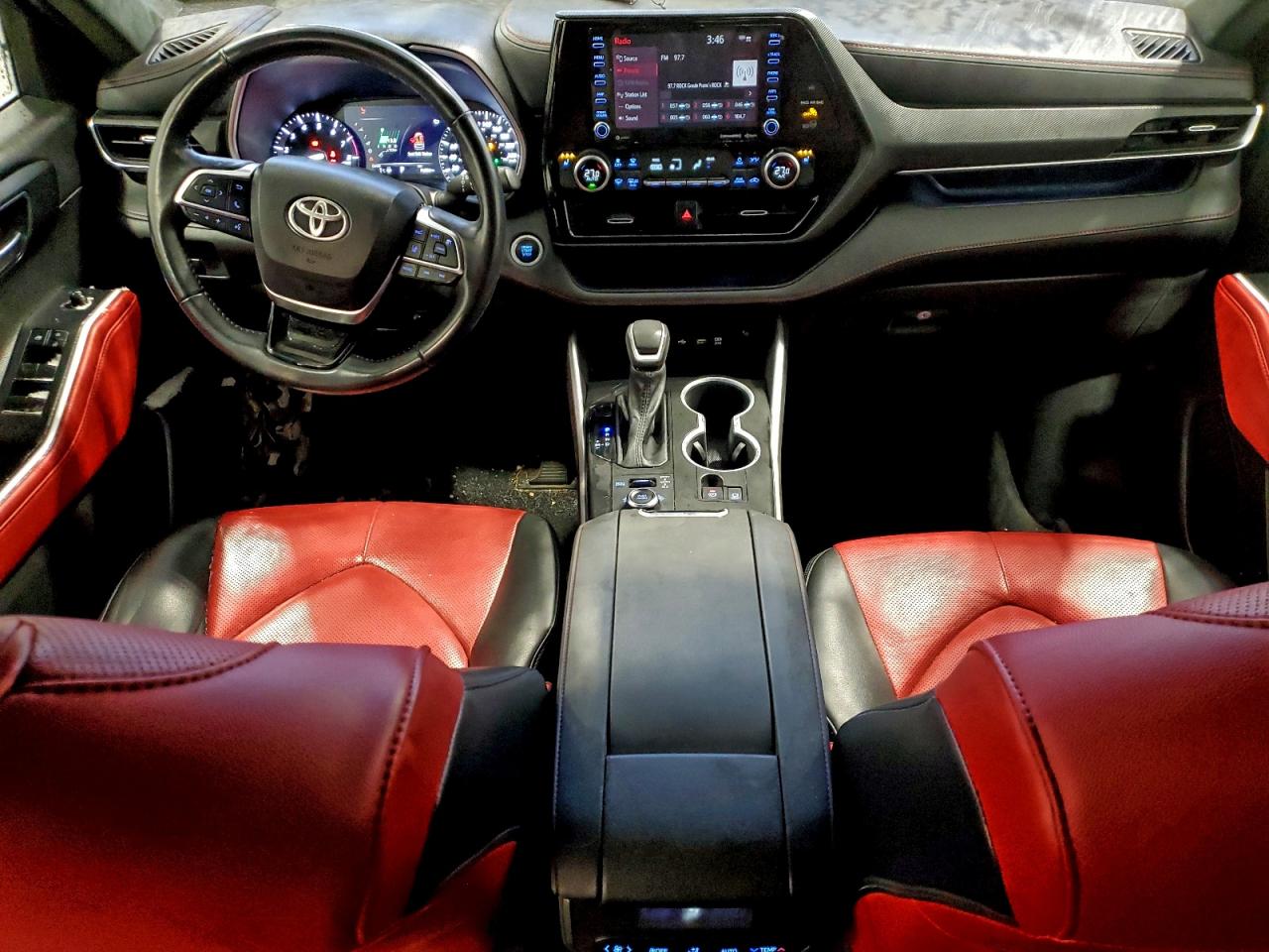 2021 TOYOTA HIGHLANDER XSE photo 8