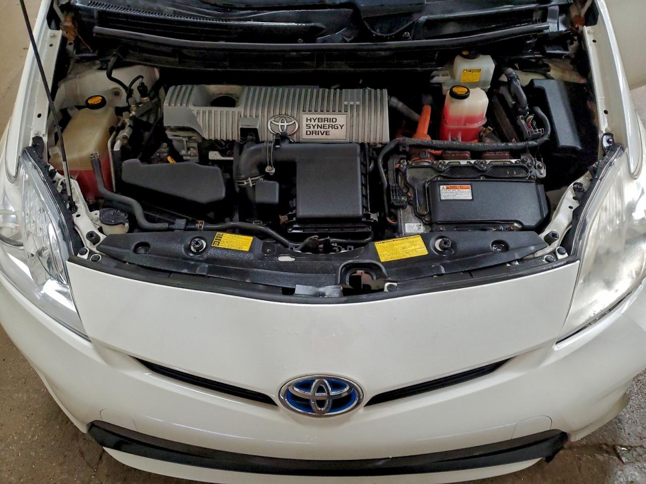 2013 TOYOTA PRIUS photo 11