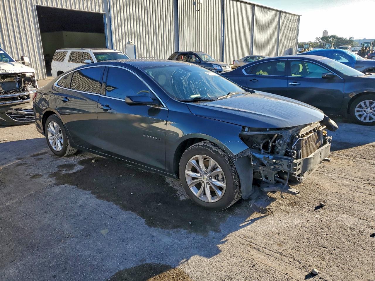 2020 CHEVROLET MALIBU LT photo 4