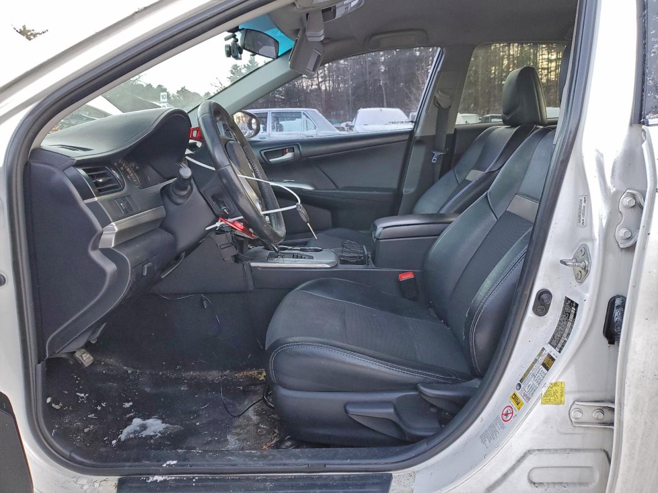 2014 TOYOTA CAMRY L photo 7