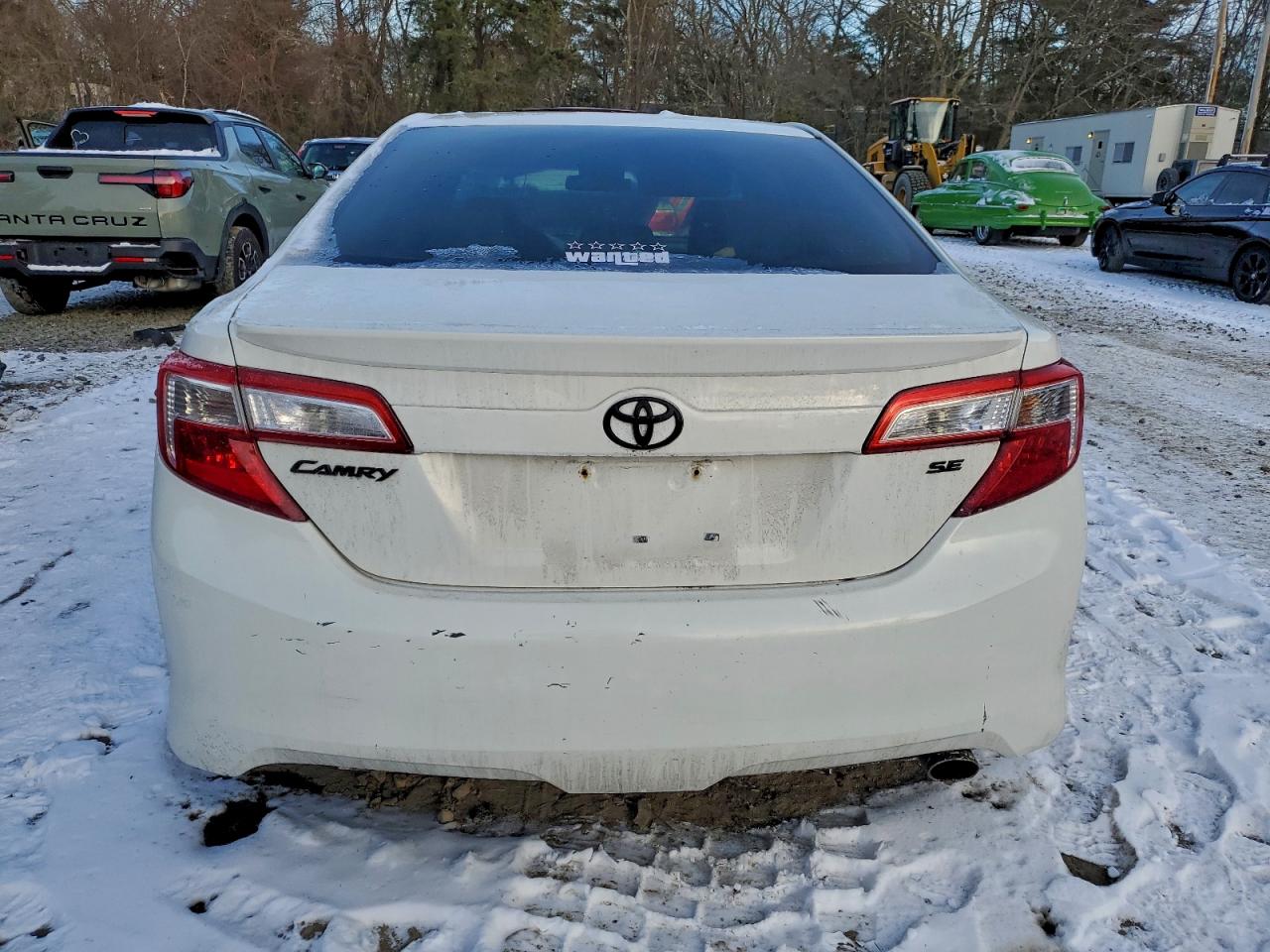 2014 TOYOTA CAMRY L photo 6