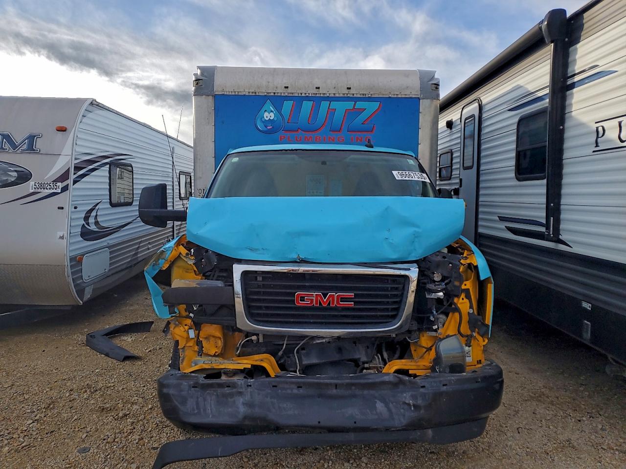 2018 GMC SAVANA BOX TRUCK photo 5