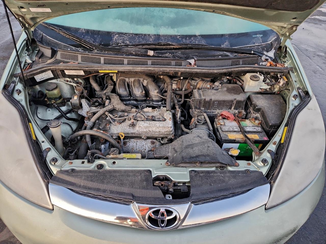 2008 TOYOTA SIENNA XLE photo 12