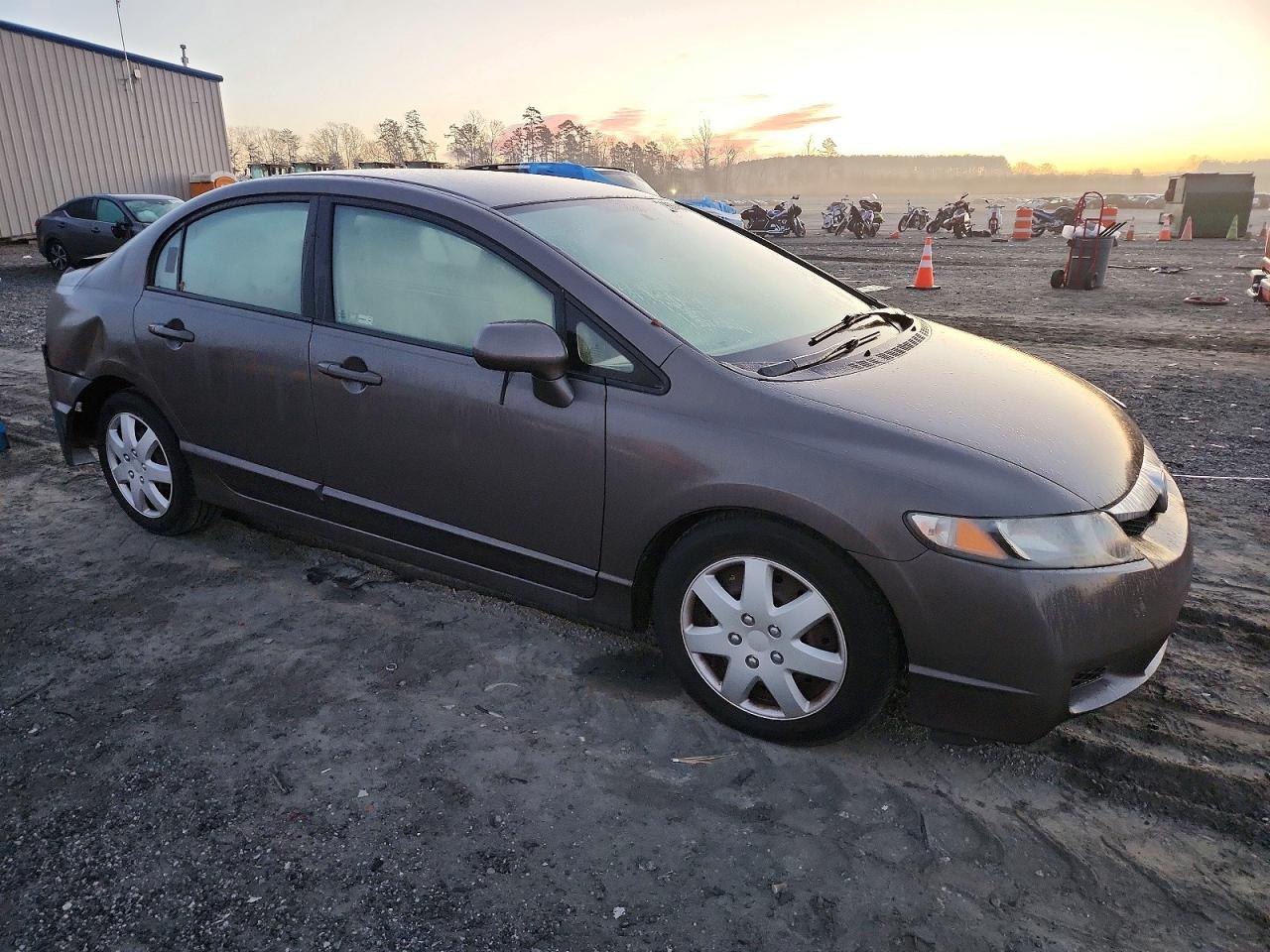 2010 HONDA CIVIC LX photo 4