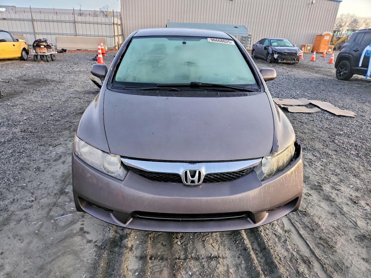 2010 HONDA CIVIC LX photo 5