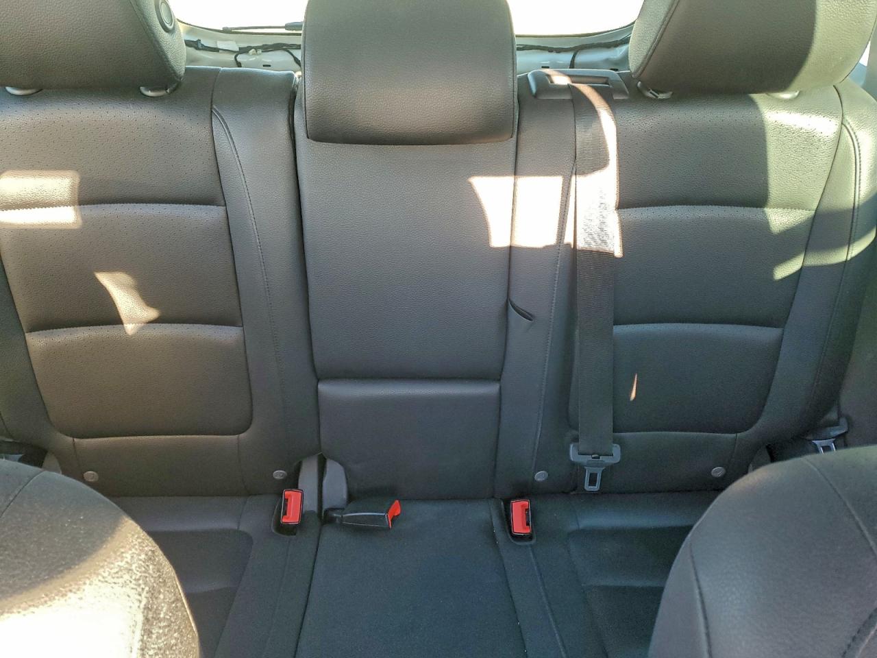 2016 VOLKSWAGEN TIGUAN S photo 10