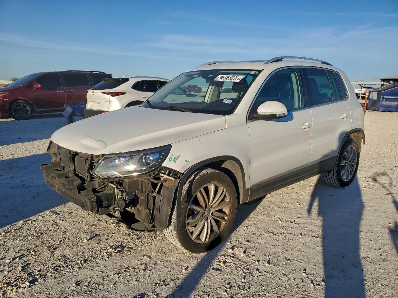 2016 VOLKSWAGEN TIGUAN
