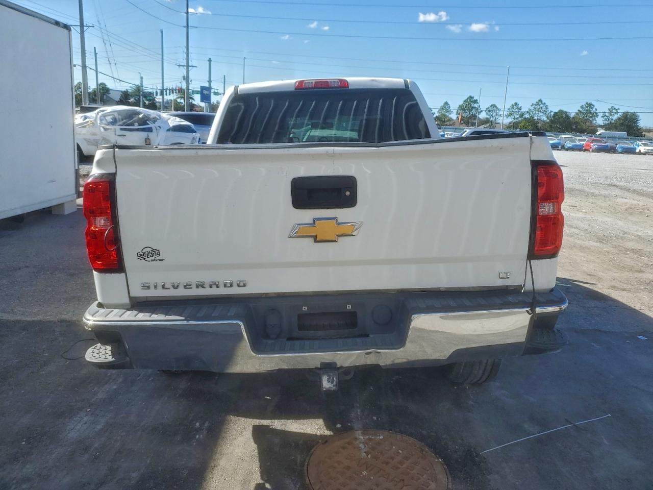 2018 CHEVROLET SILVERADO K1500 LT photo 6