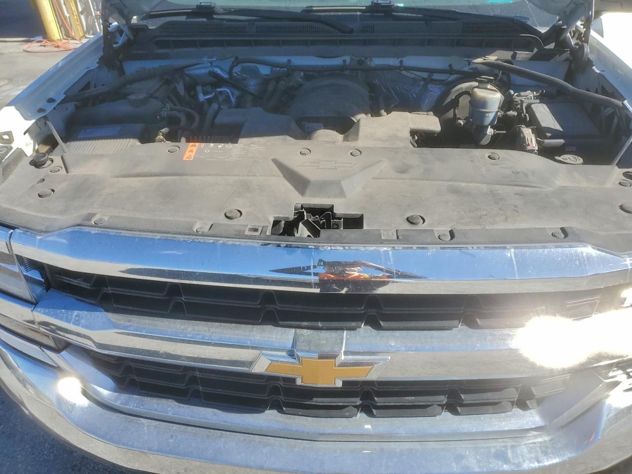 2018 CHEVROLET SILVERADO K1500 LT photo 11