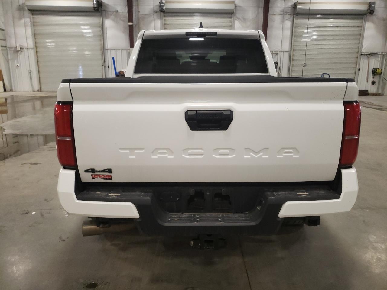2024 TOYOTA TACOMA DOUBLE CAB photo 6