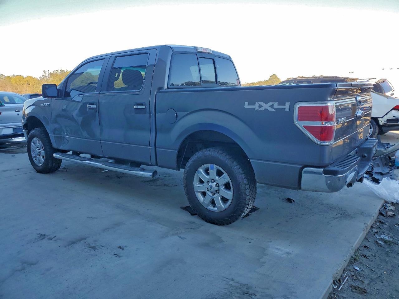 2014 FORD F150 SUPERCREW photo 2