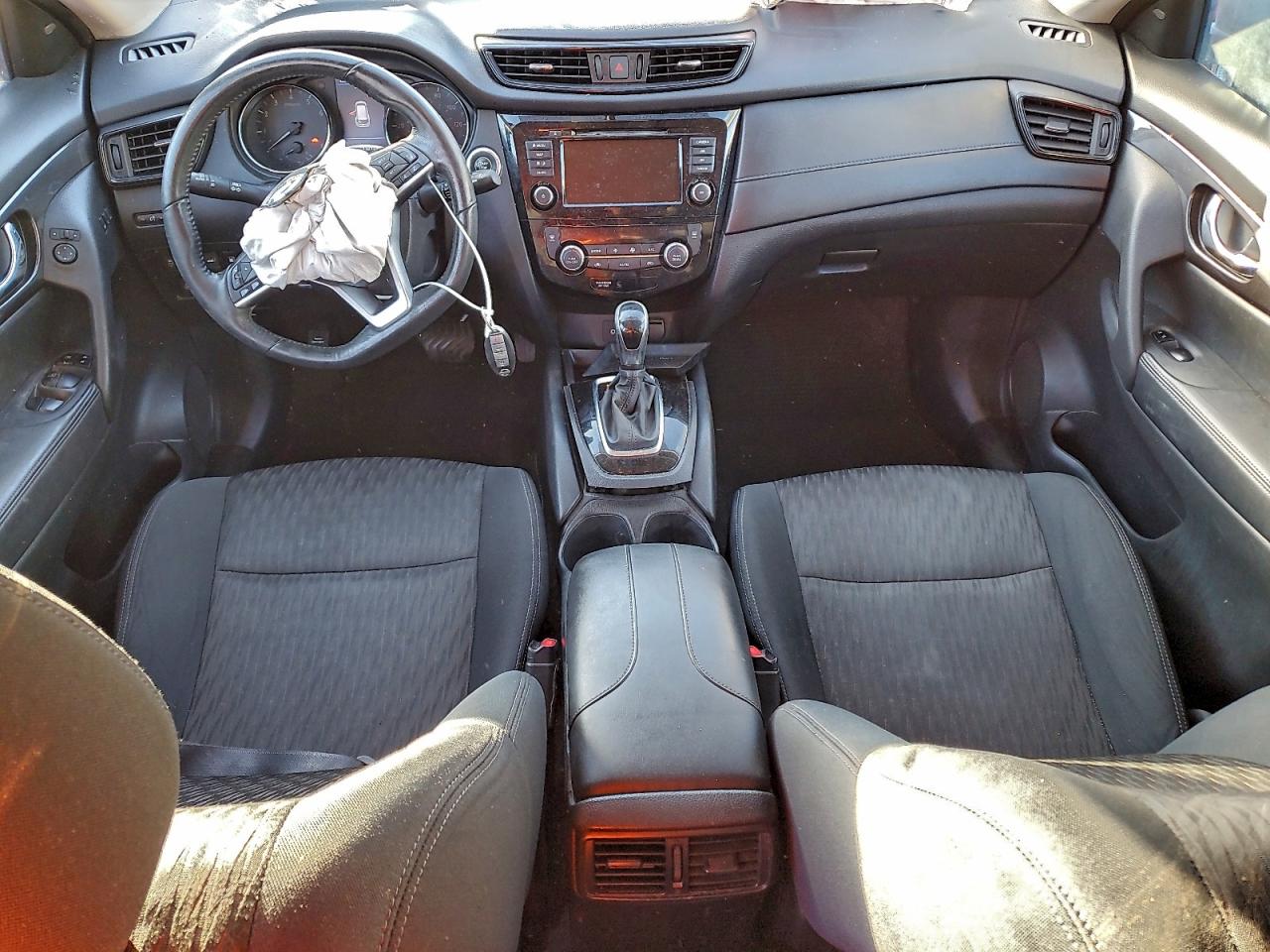 2018 NISSAN ROGUE S photo 8