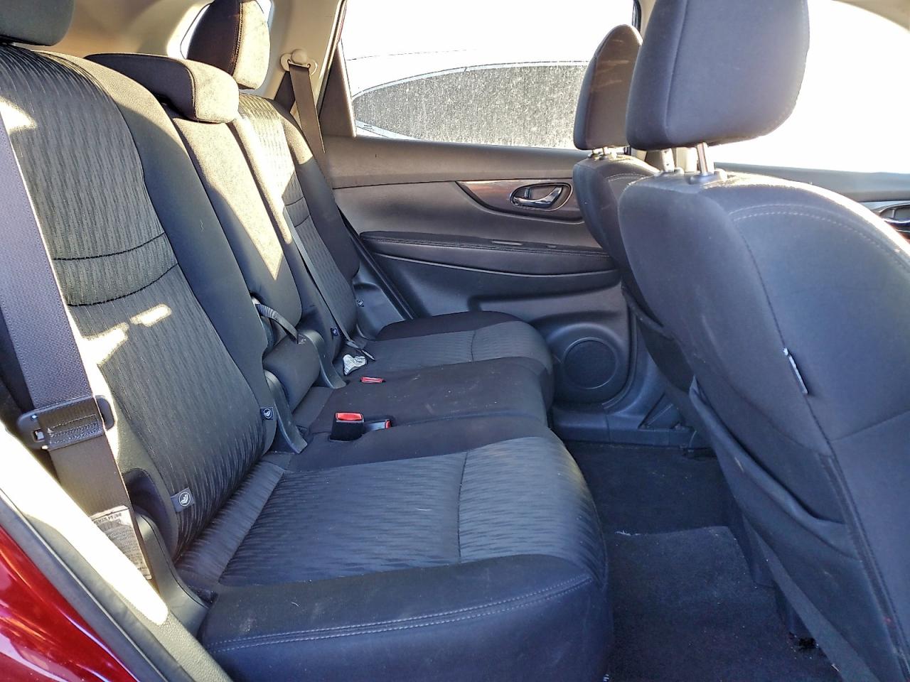 2018 NISSAN ROGUE S photo 10