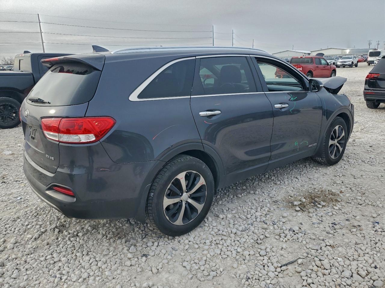 2017 KIA SORENTO EX photo 3