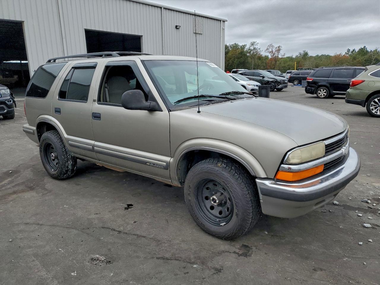 1998 CHEVROLET BLAZER photo 4