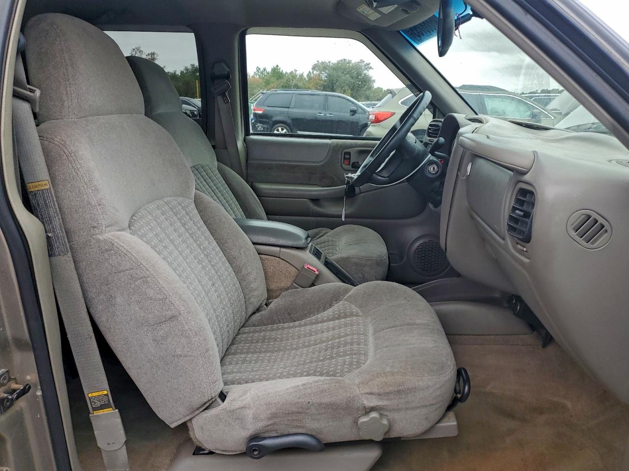 1998 CHEVROLET BLAZER photo 7