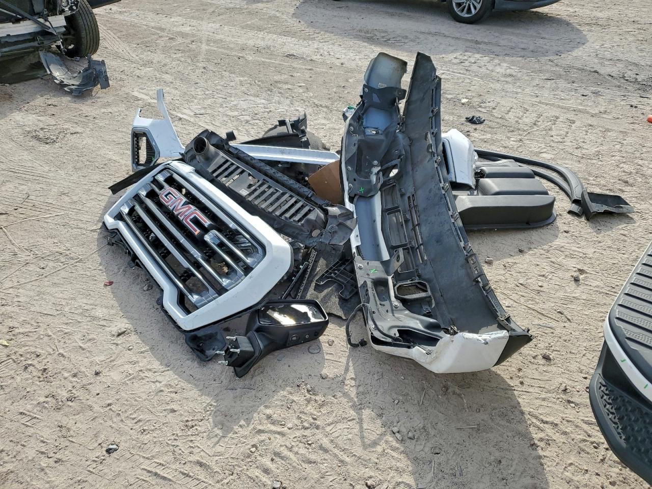 2019 GMC SIERRA K1500 AT4 photo 12