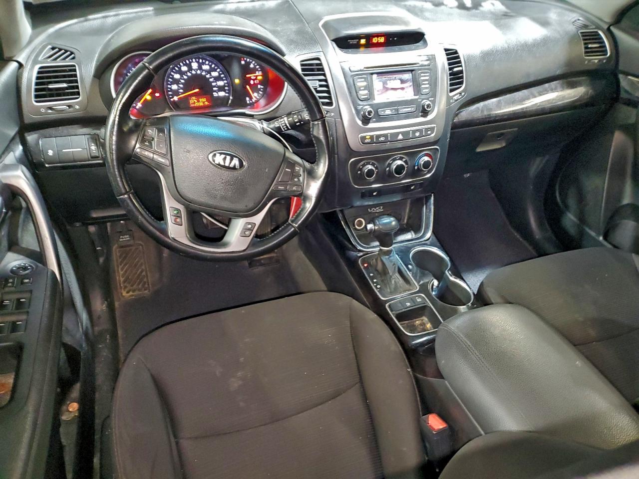 2014 KIA SORENTO LX photo 8