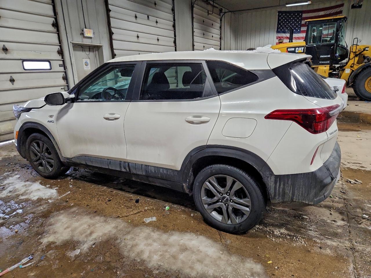 2023 KIA SELTOS LX photo 2