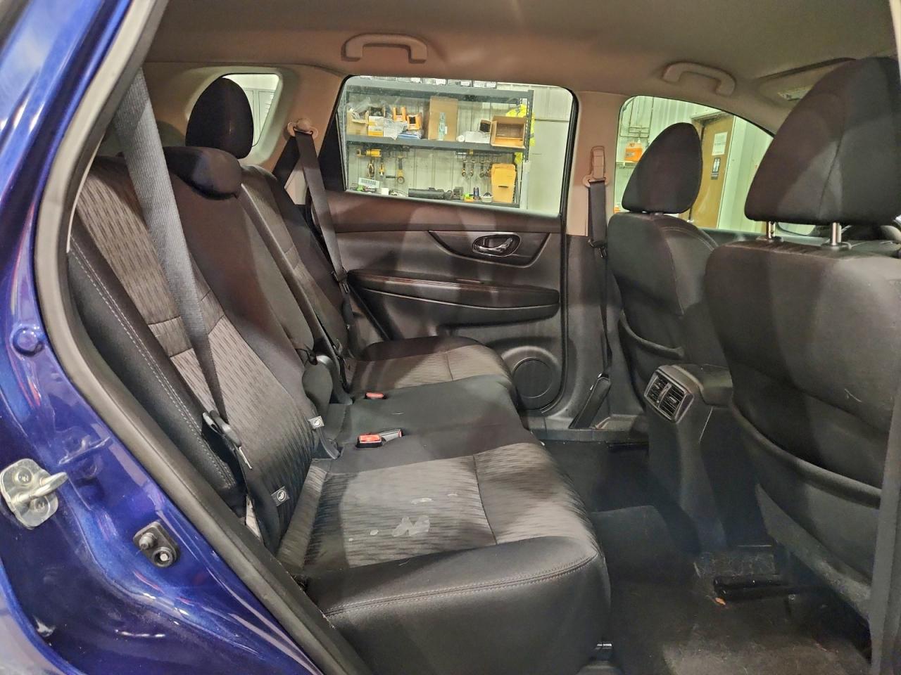 2018 NISSAN ROGUE S photo 10