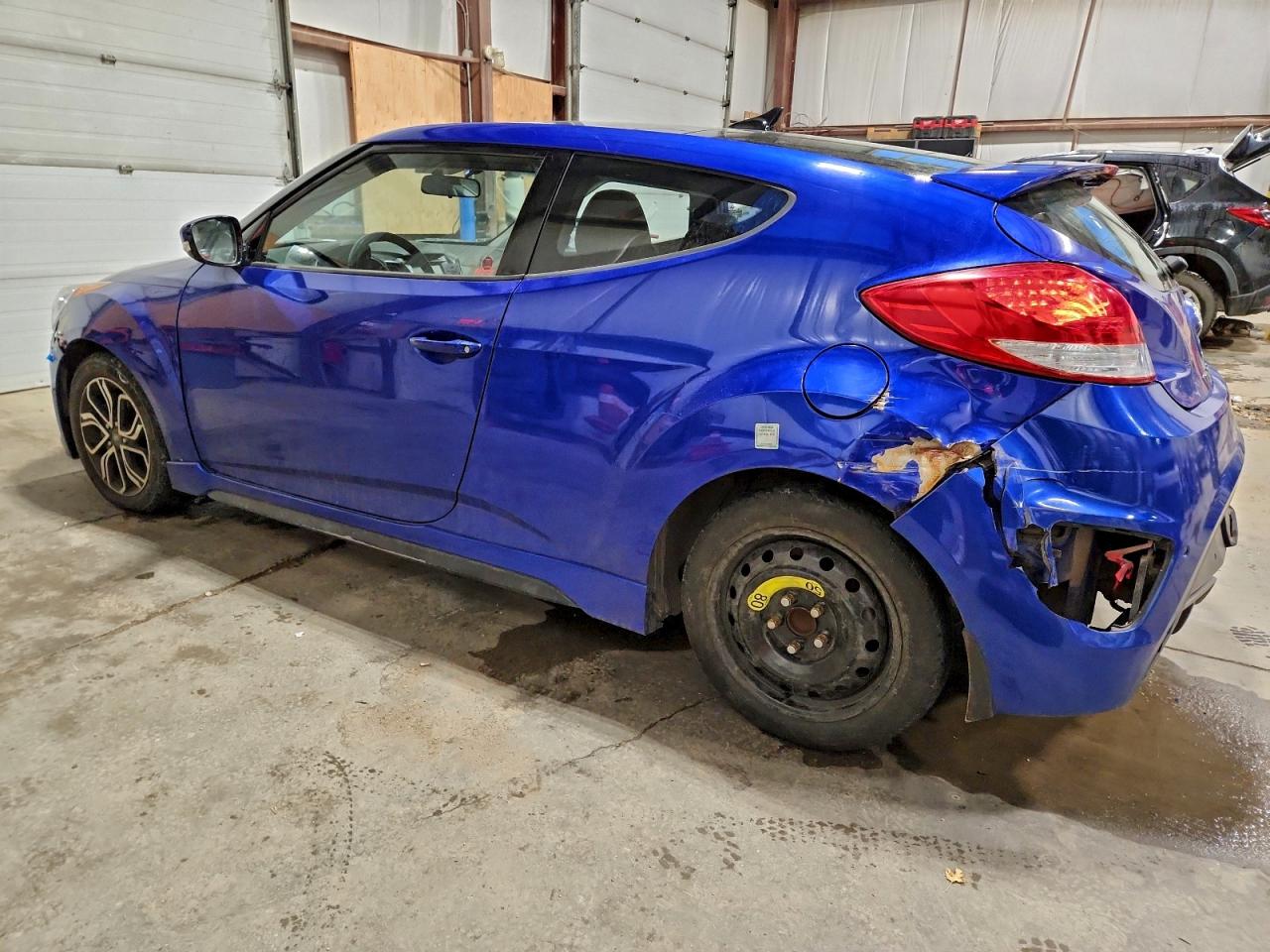 2013 HYUNDAI VELOSTER TURBO photo 2