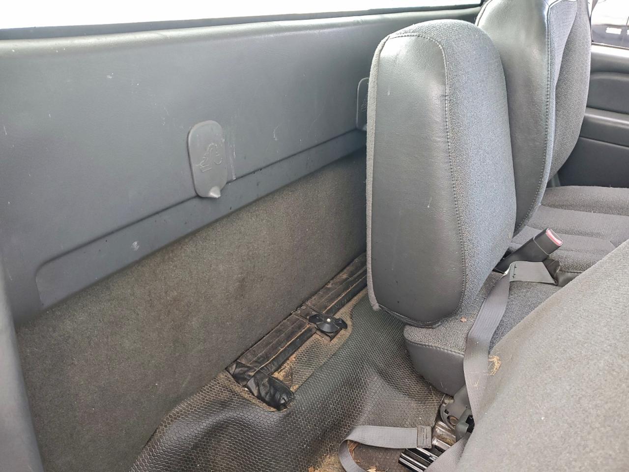2006 CHEVROLET SILVERADO C1500 photo 10