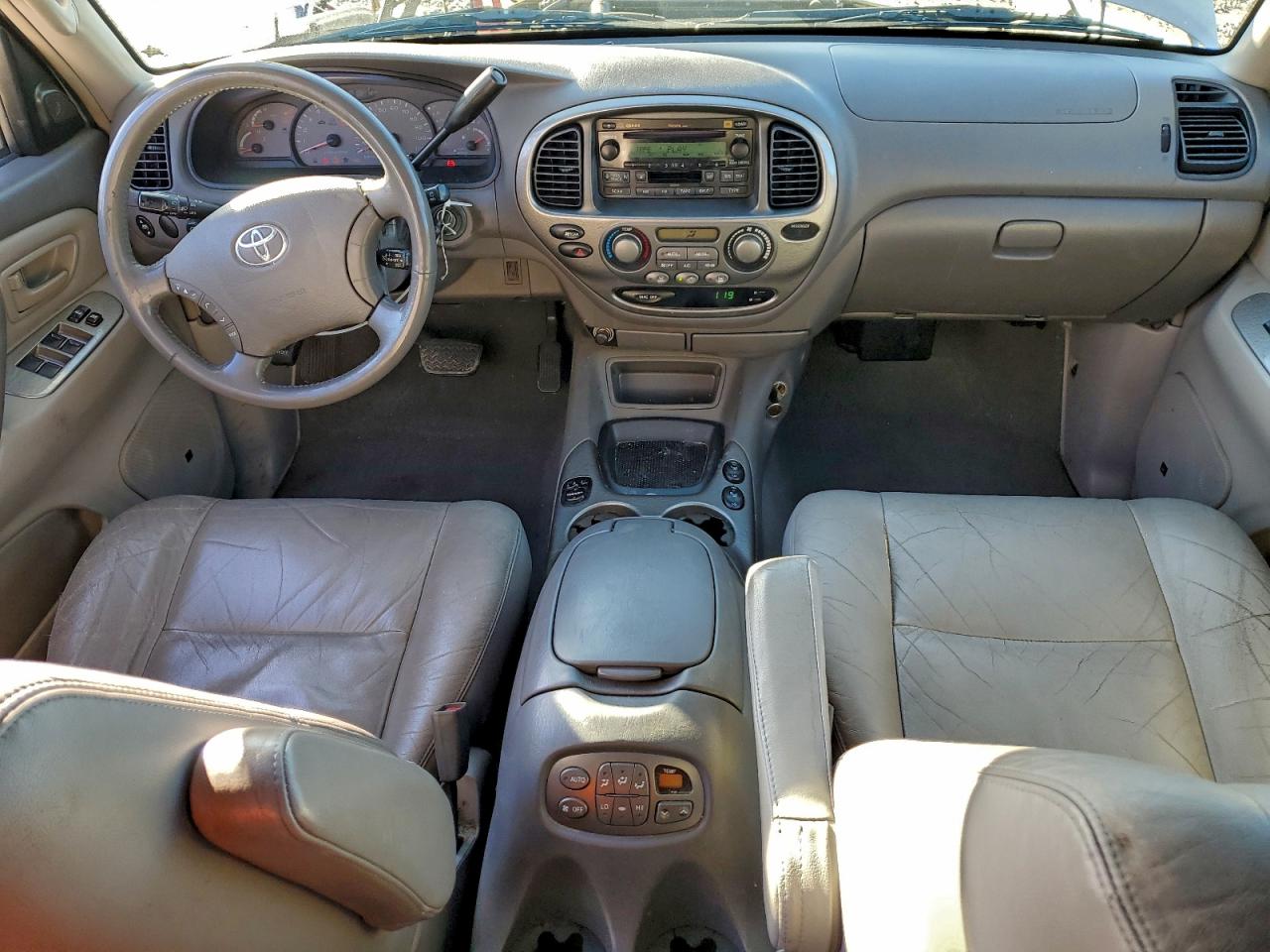2004 TOYOTA SEQUOIA LIMITED photo 8