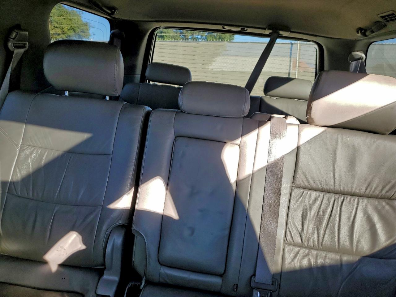 2004 TOYOTA SEQUOIA LIMITED photo 10