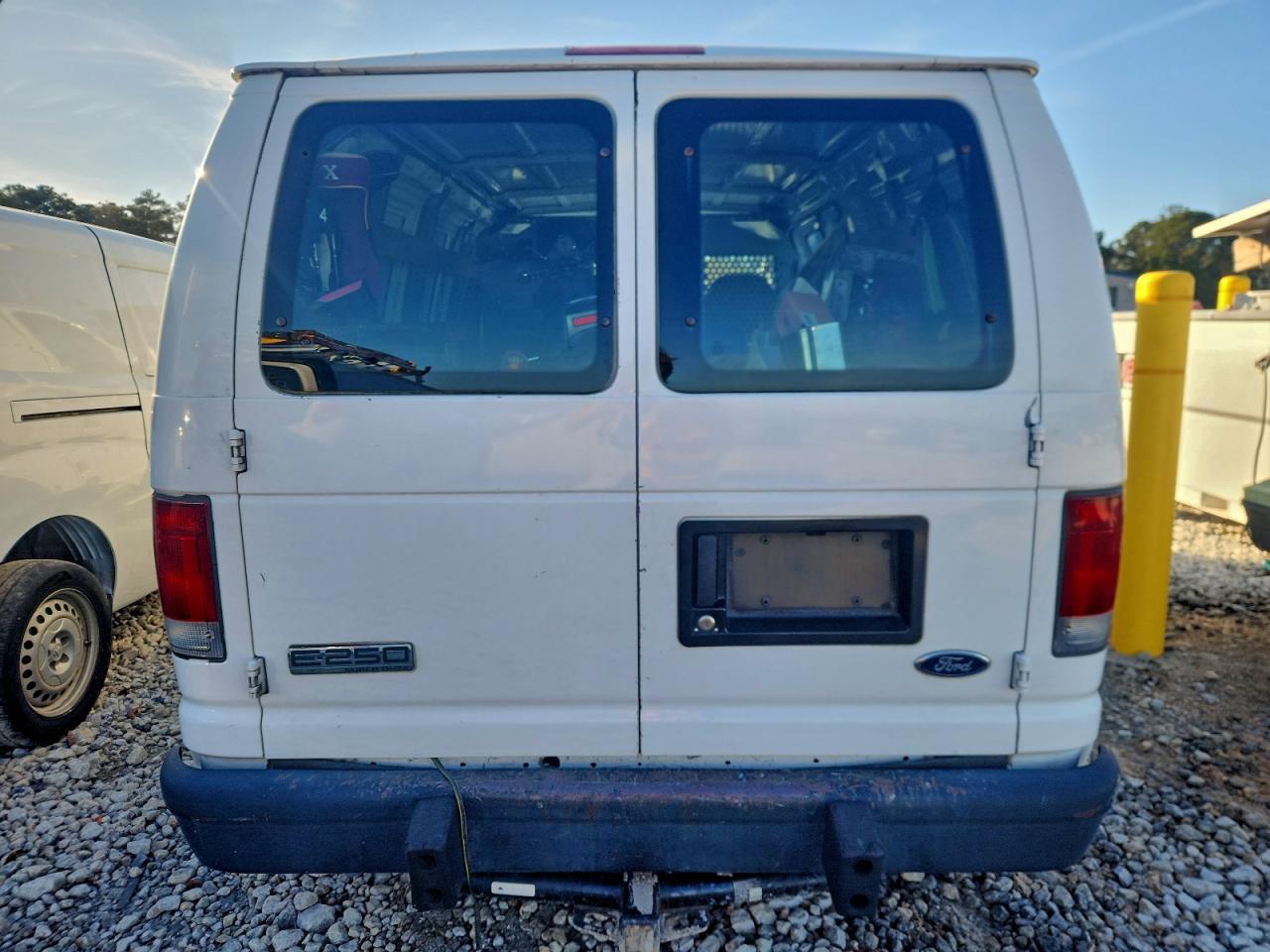 2008 FORD E250 DELIVERY VAN photo 6