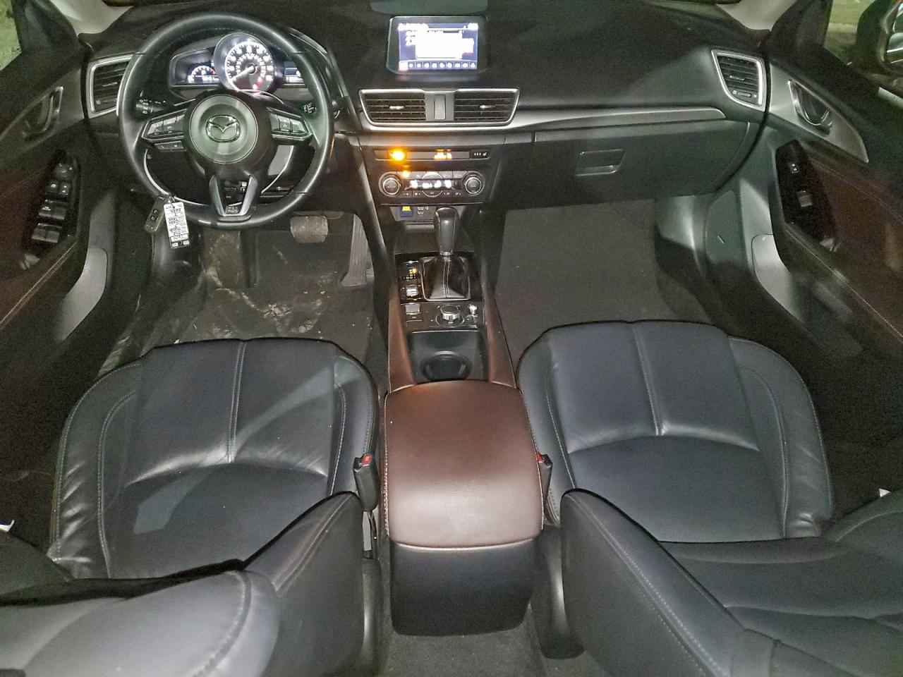 2018 MAZDA 3 TOURING photo 8