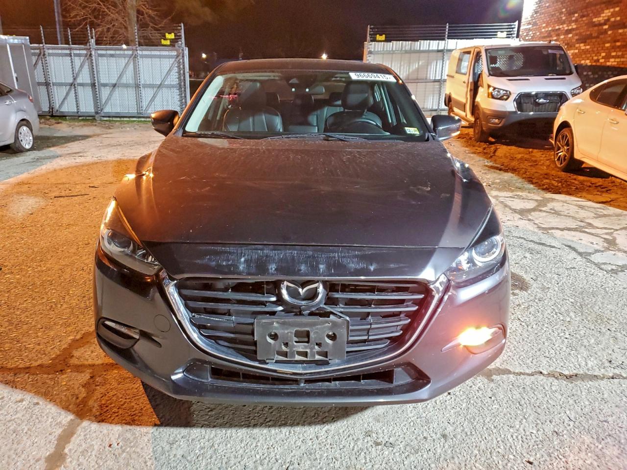 2018 MAZDA 3 TOURING photo 5
