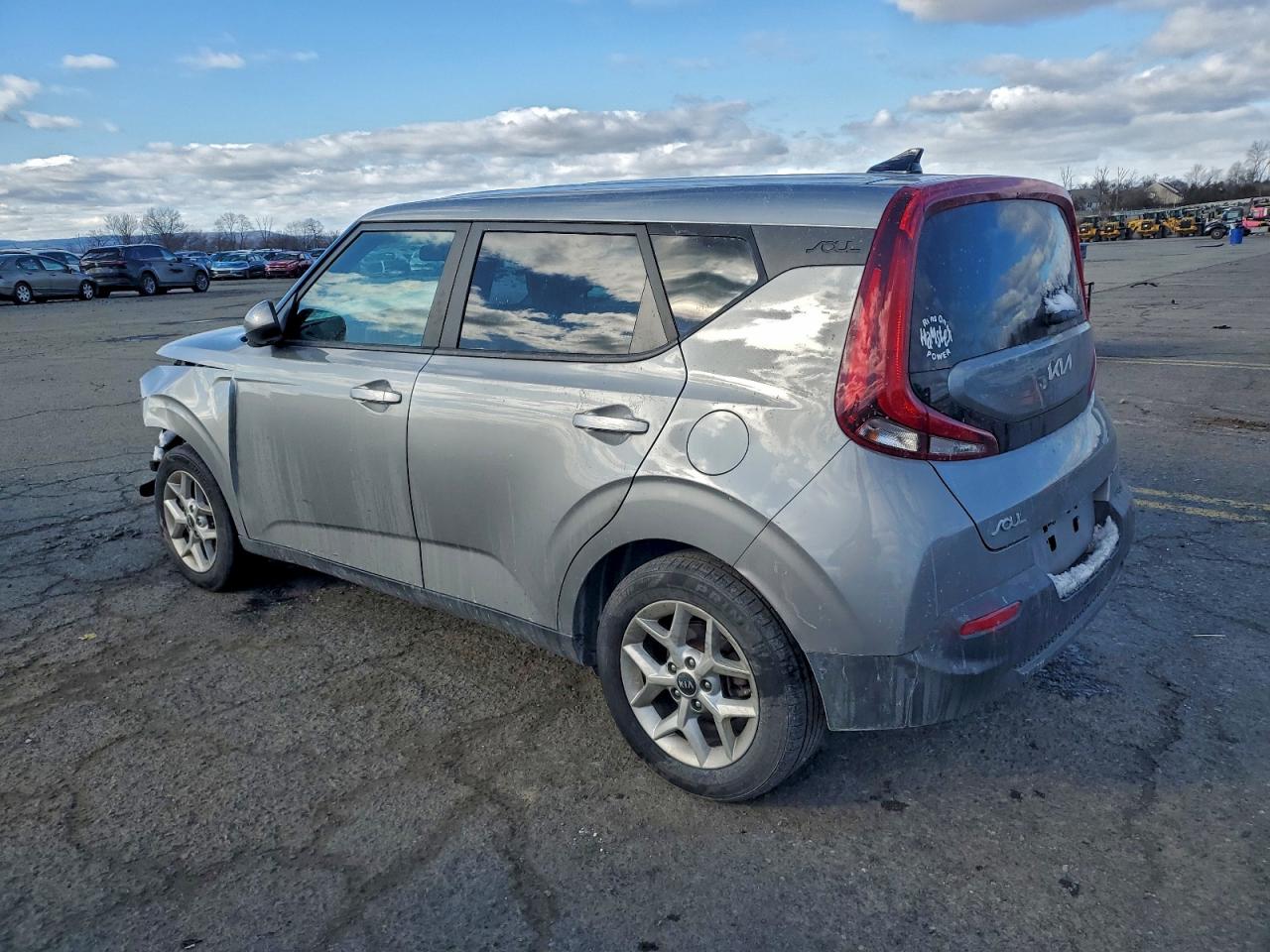 2022 KIA SOUL LX photo 2