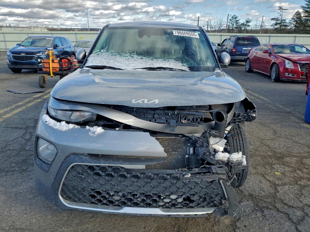 2022 KIA SOUL LX photo 5