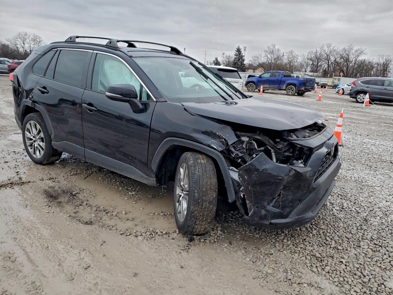 2022 TOYOTA RAV4 XLE PREMIUM photo 4