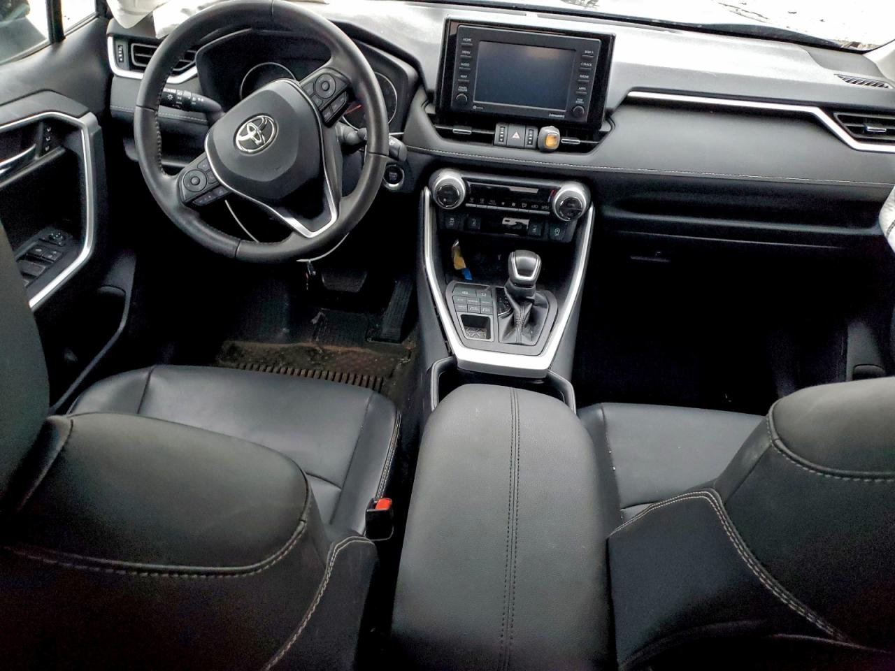 2022 TOYOTA RAV4 XLE PREMIUM photo 8