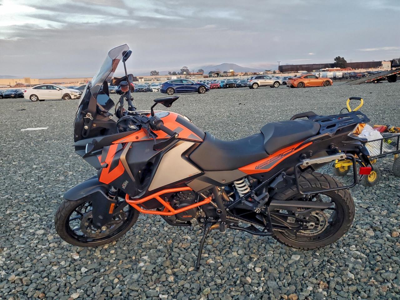 2020 KTM 1290 SUPER ADVENTURE S photo 3