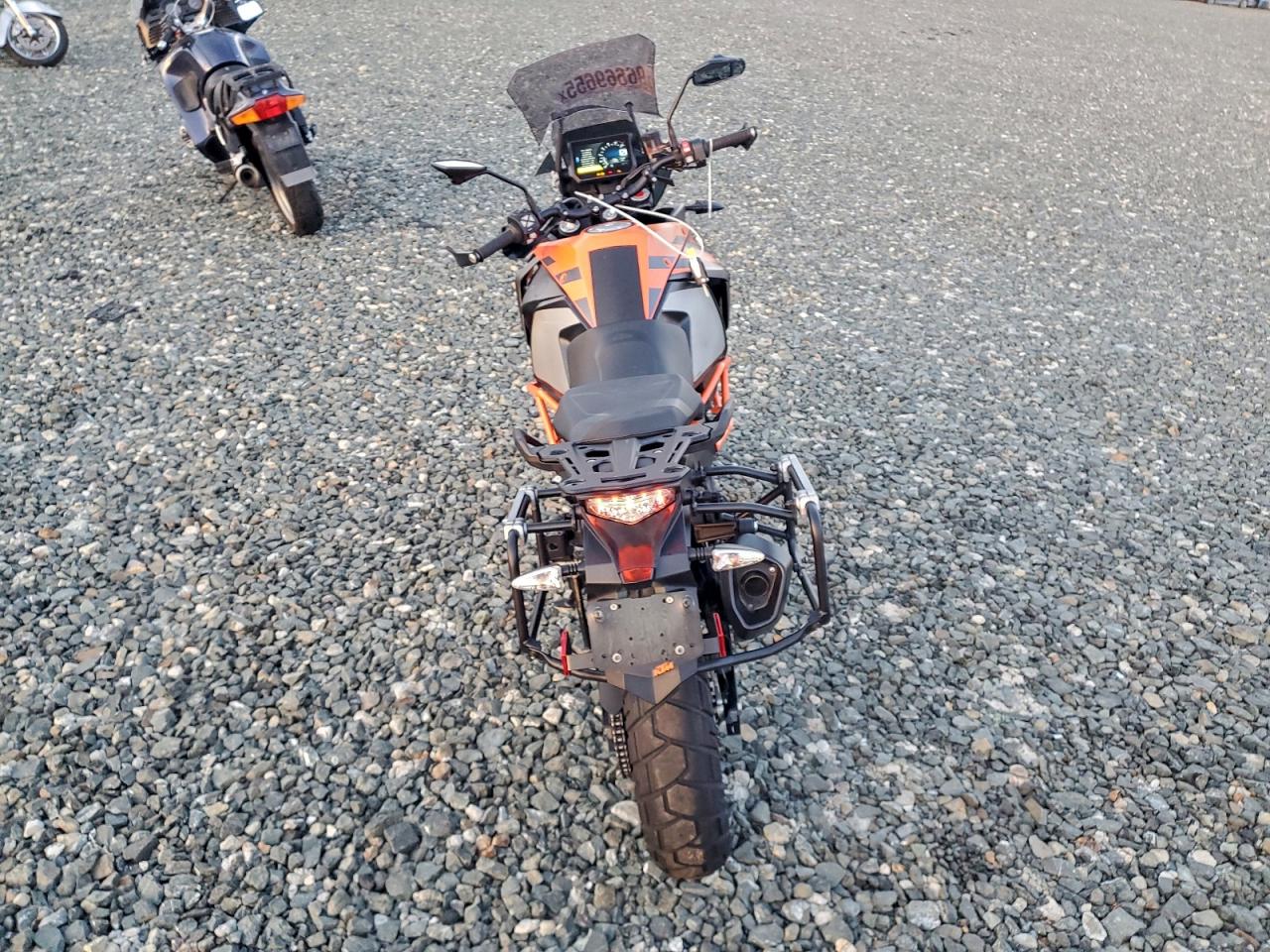 2020 KTM 1290 SUPER ADVENTURE S photo 6