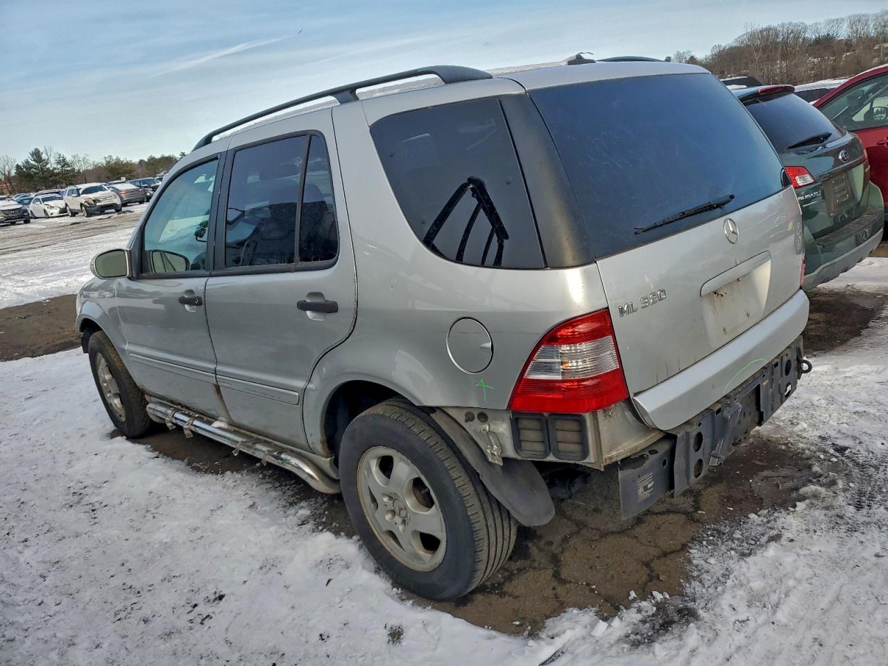 2002 MERCEDES-BENZ ML 320 photo 2