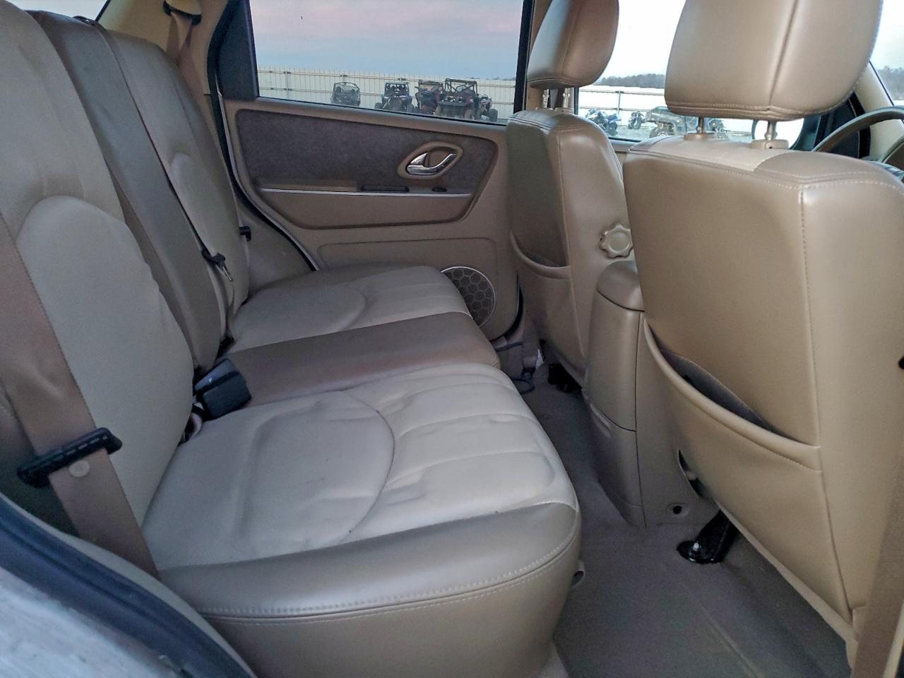 2006 MERCURY MARINER photo 11