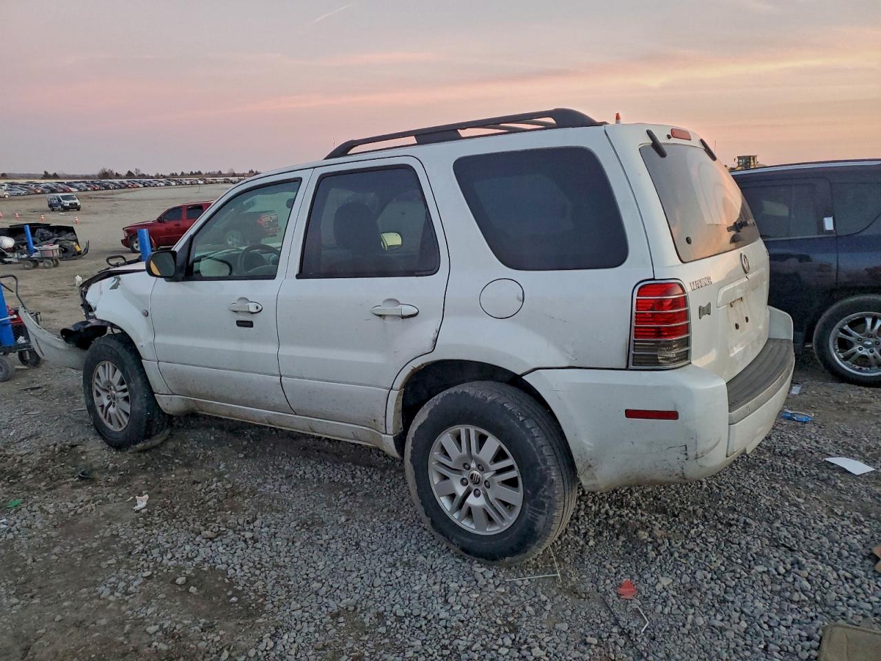 2006 MERCURY MARINER photo 2